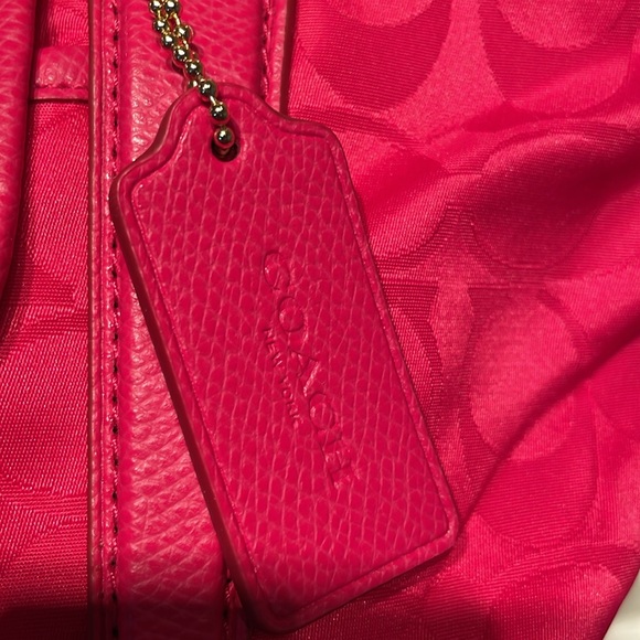 NWT Coach Ward Signature C Nylon Pink Tote Bag MSRP $349 - Picture 3 of 10